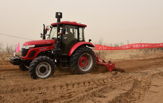 石樓縣：智慧“鐵?！濒[春耕