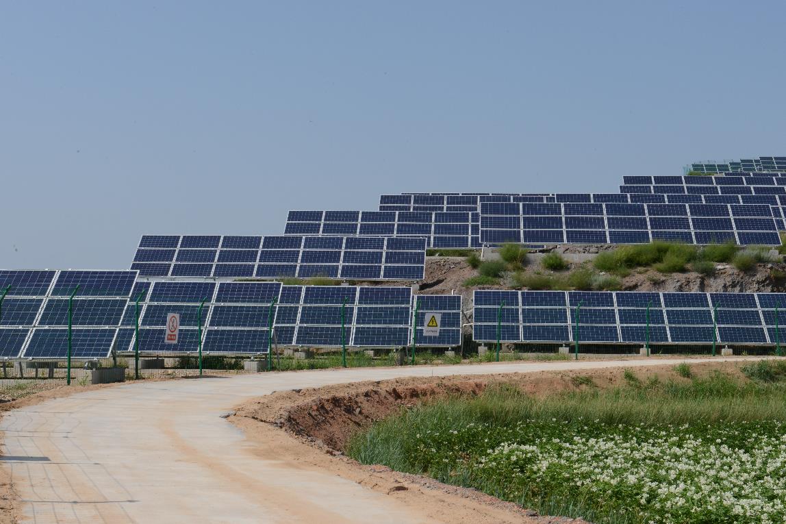 天鎮縣：光伏發電站成亮麗風景線