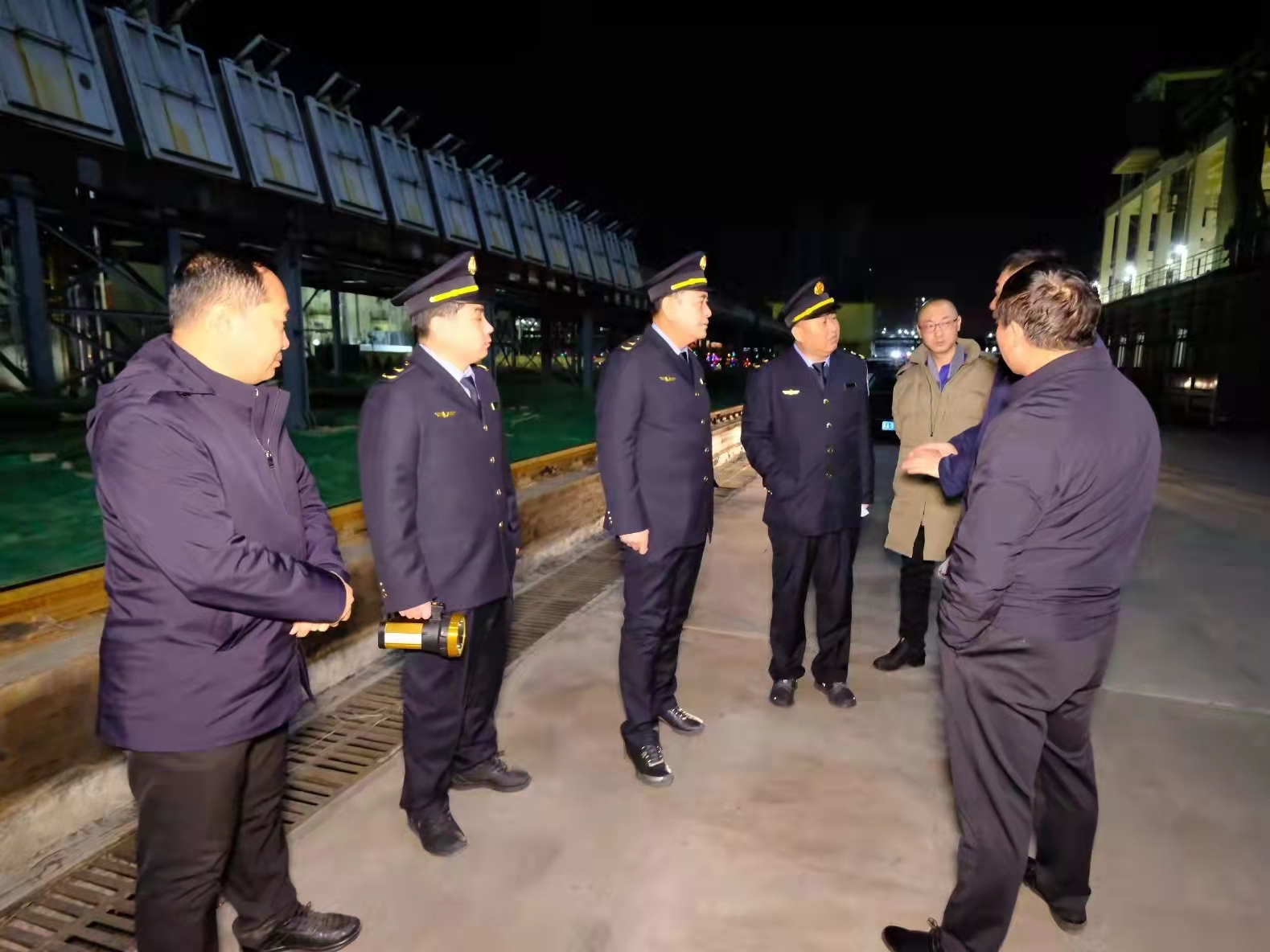 �����������ڿ՚�h���|�������x�����B�h���F܊���@���^��