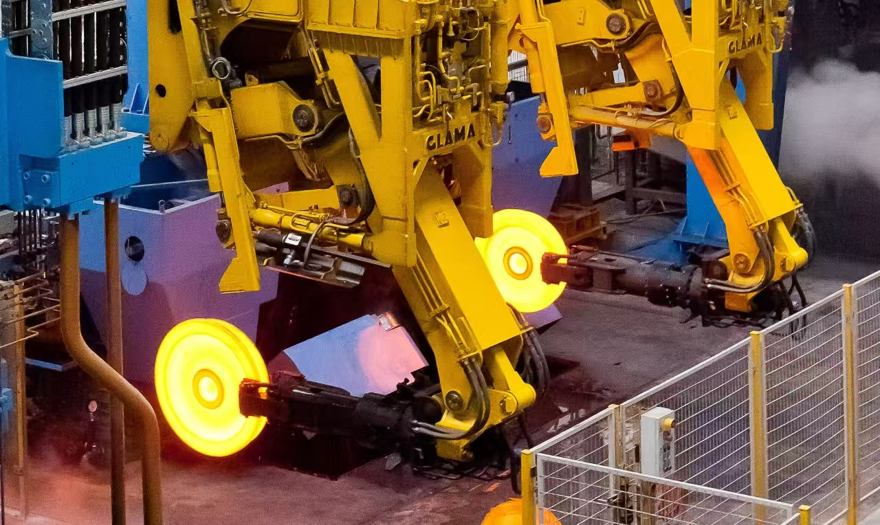 太重軌道車輪二線鍛軋生產現場。圖片由受訪者提供