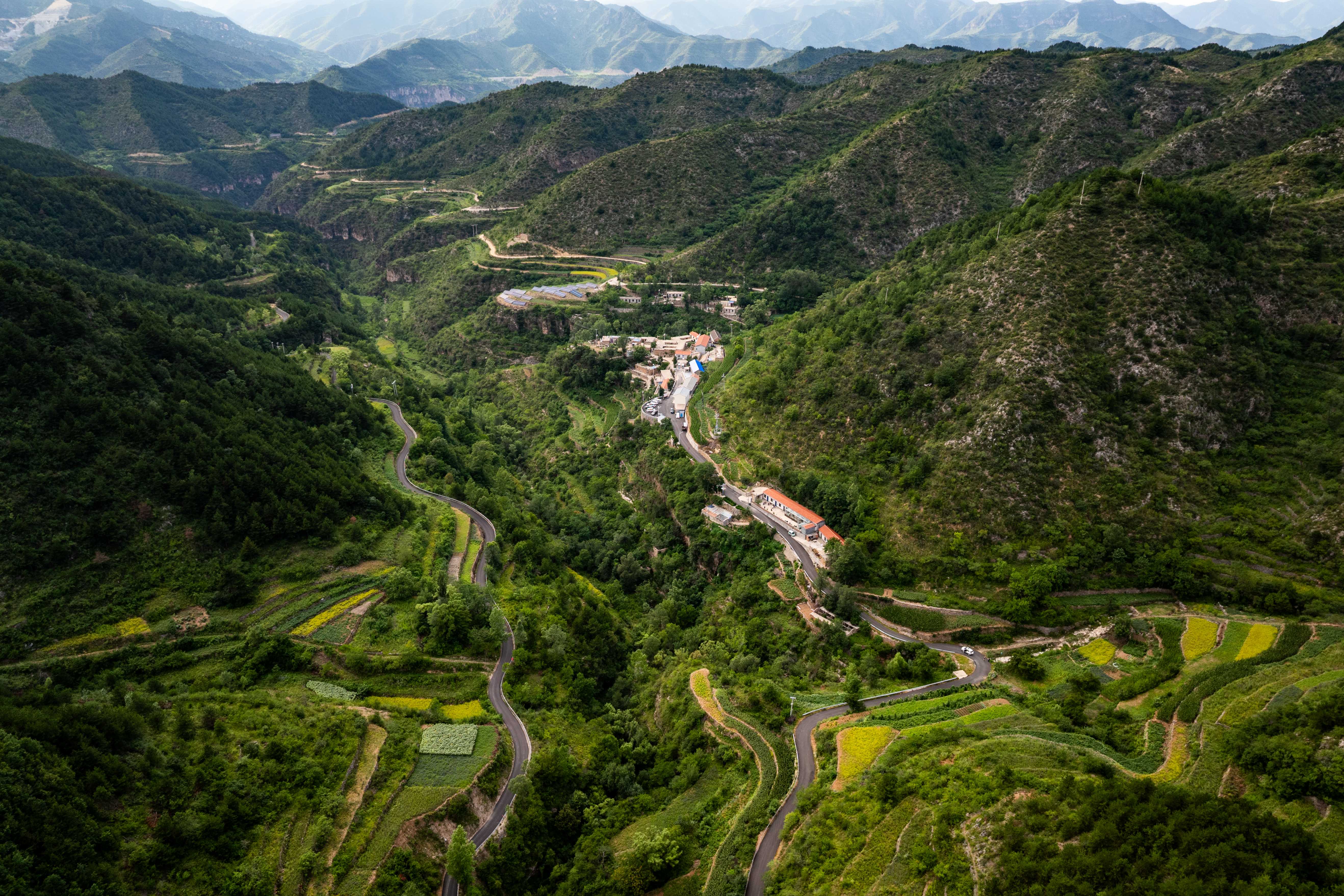 大山深處的七子溝村。